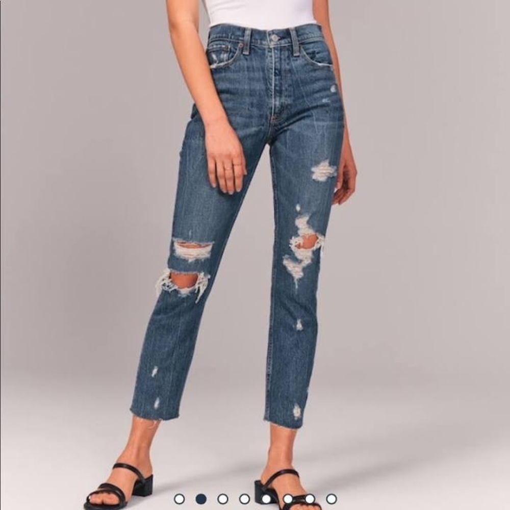 Abercrombie Curve Love High Rise Distressed Mom Jeans Size 2P